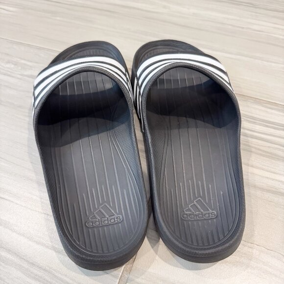 Adidas 3 Stripes Athletic Workout Slides Mens Slip On Sandals Logo Shoes Gym 9 - Picture 3 of 7